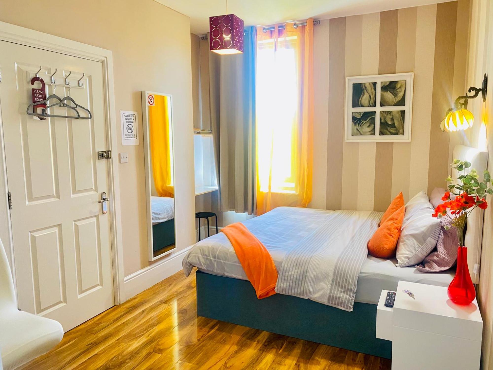 Upton Country Park Guest House Northampton Buitenkant foto