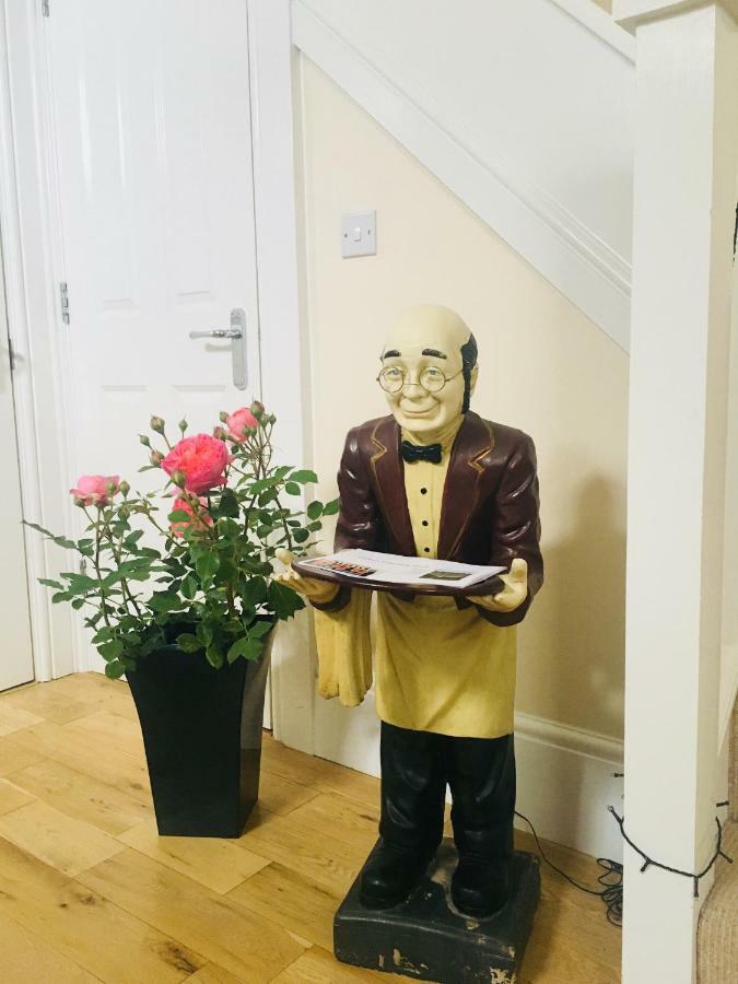 Upton Country Park Guest House Northampton Buitenkant foto